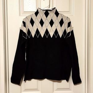 Tahari, Black, White and Light Blue Raw Edge Argyle Turtleneck, Size Medium